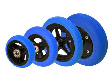 Rad mit pannensicherem Reifen blau