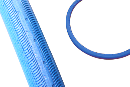 Reifen PU blau, 22 x 1 (25-489) Innenbreite Felge 20mm, MV 12 Profil Fishbone 